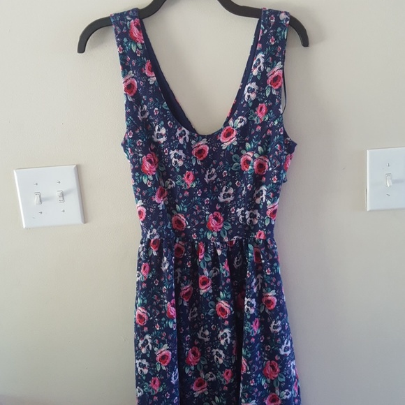 ****SOLD***Lauren Conrad Floral dress - Picture 2 of 6